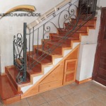 mueble y escalera de madera