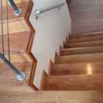 escalera de madera plastificada